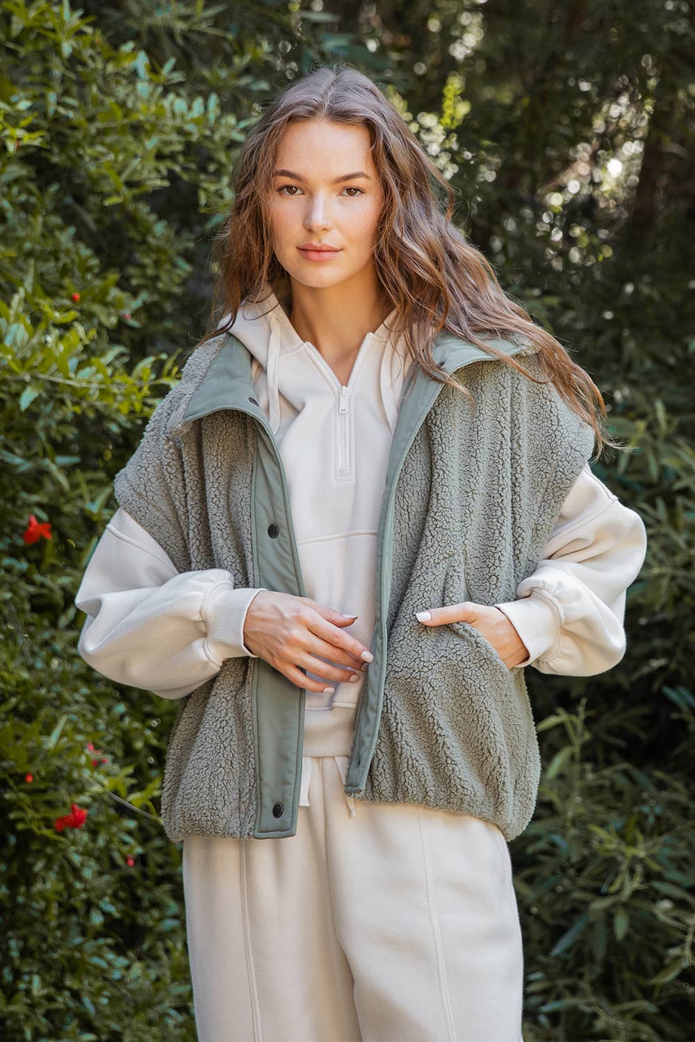 OVERSIZED MICRO SHERPA VEST